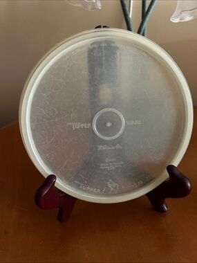 Vintage Tupperware Clear Lid